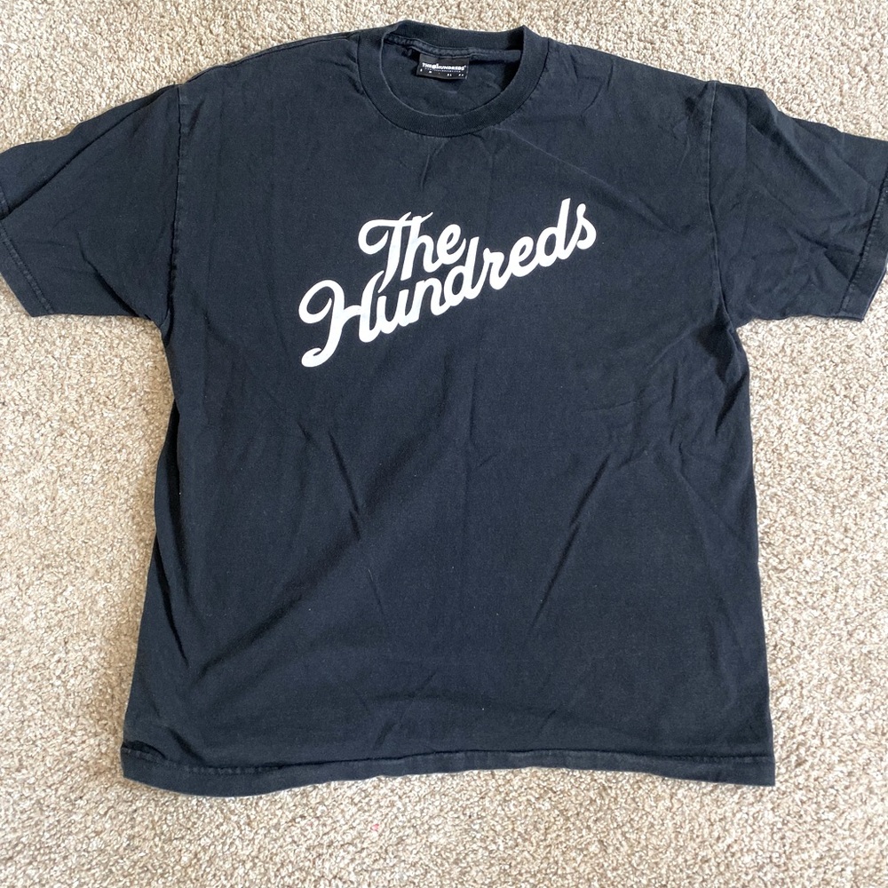 The Hundreds, black tee